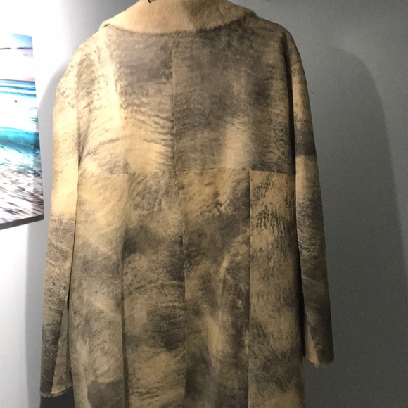 *VINTAGE* Dominic Bellissimo — 100% Shearling Coat - Picture 4 of 8